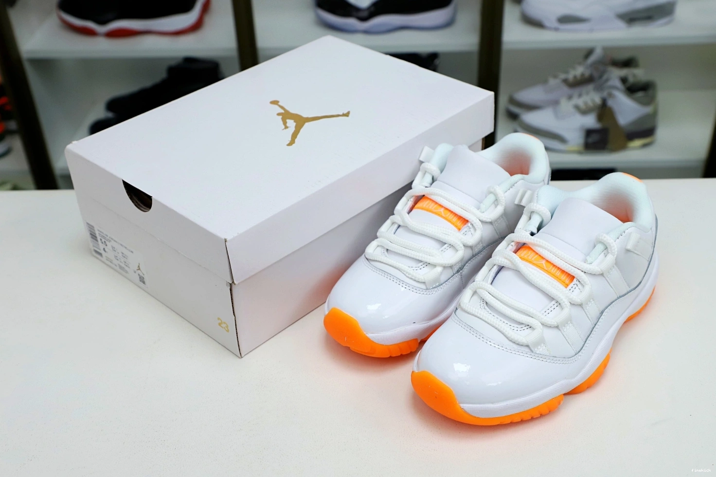 'BRIGHT WMNS 11 CITRUS' JORDAN LOW AIR RETRO 0711